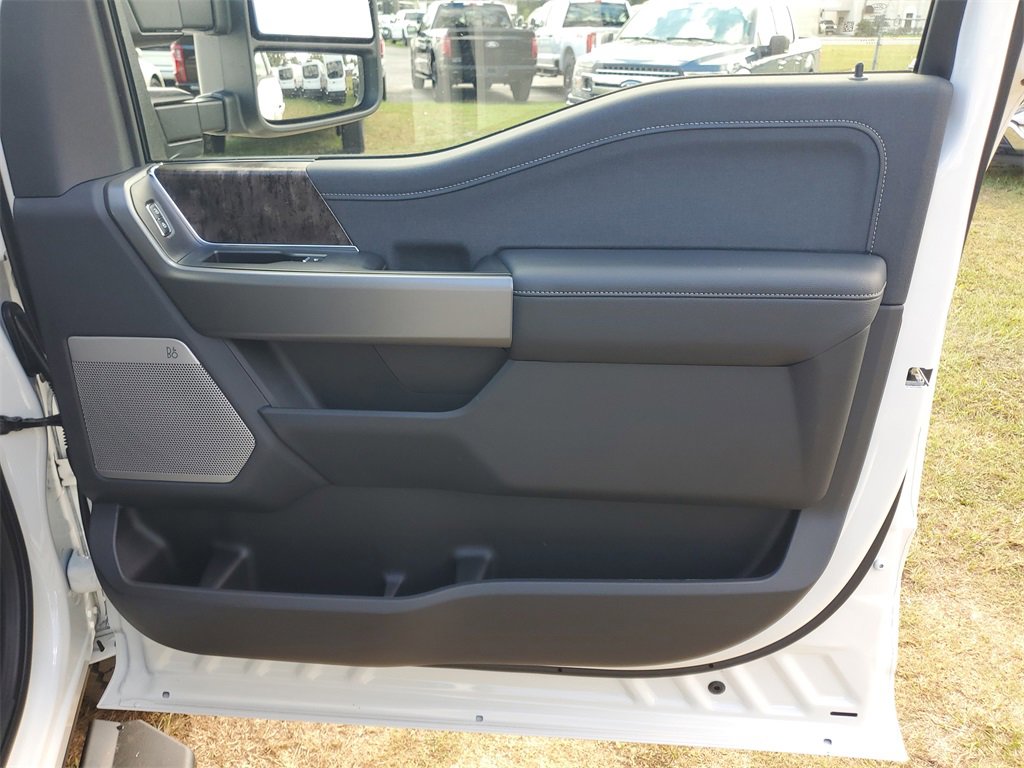 New 2026 Ford F350 Lariat w/ Black Appearance Package image 33