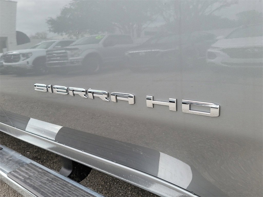 New 2025 GMC Sierra 3500 SLT w/ SLT Premium Package image 11