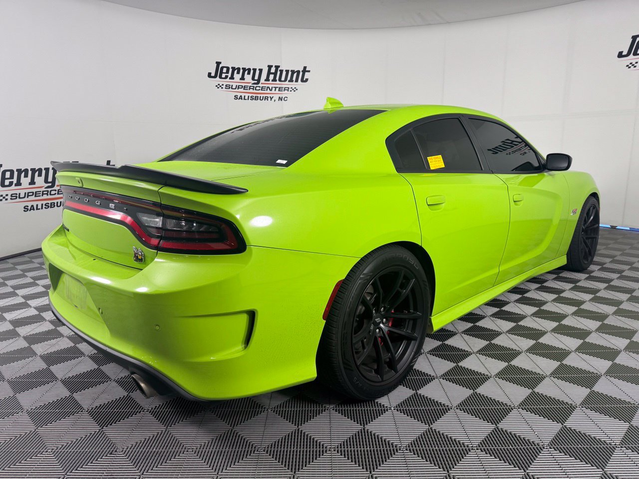 Used 2023 Dodge Charger Scat Pack w/ Dynamics Package RWD image 6