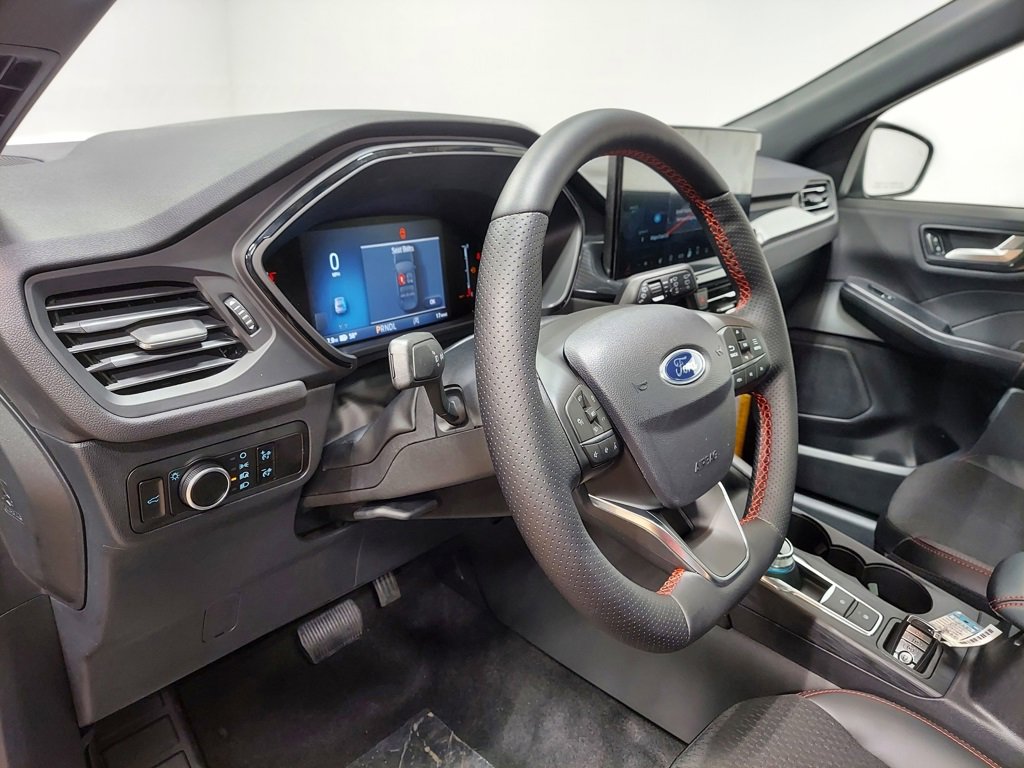 New 2025 Ford Escape ST-Line w/ Tech Pack #1 image 12