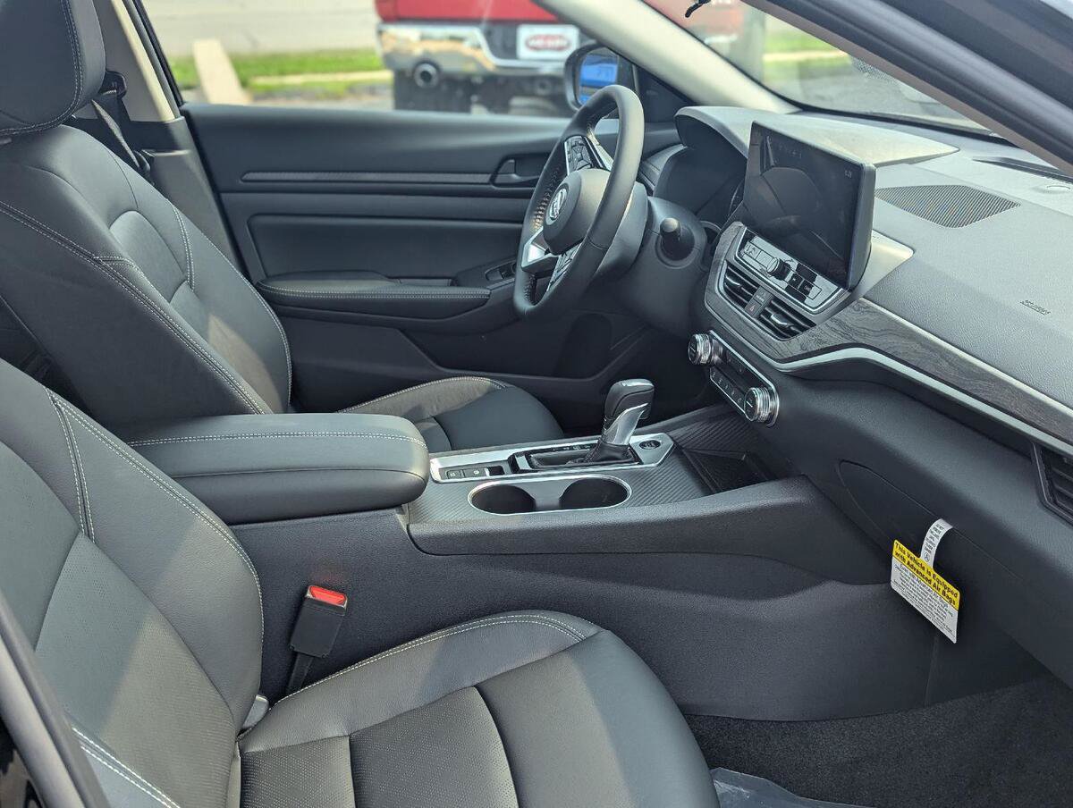 New 2026 Nissan Altima 2.5 SV w/ SV Premium Package FWD image 27