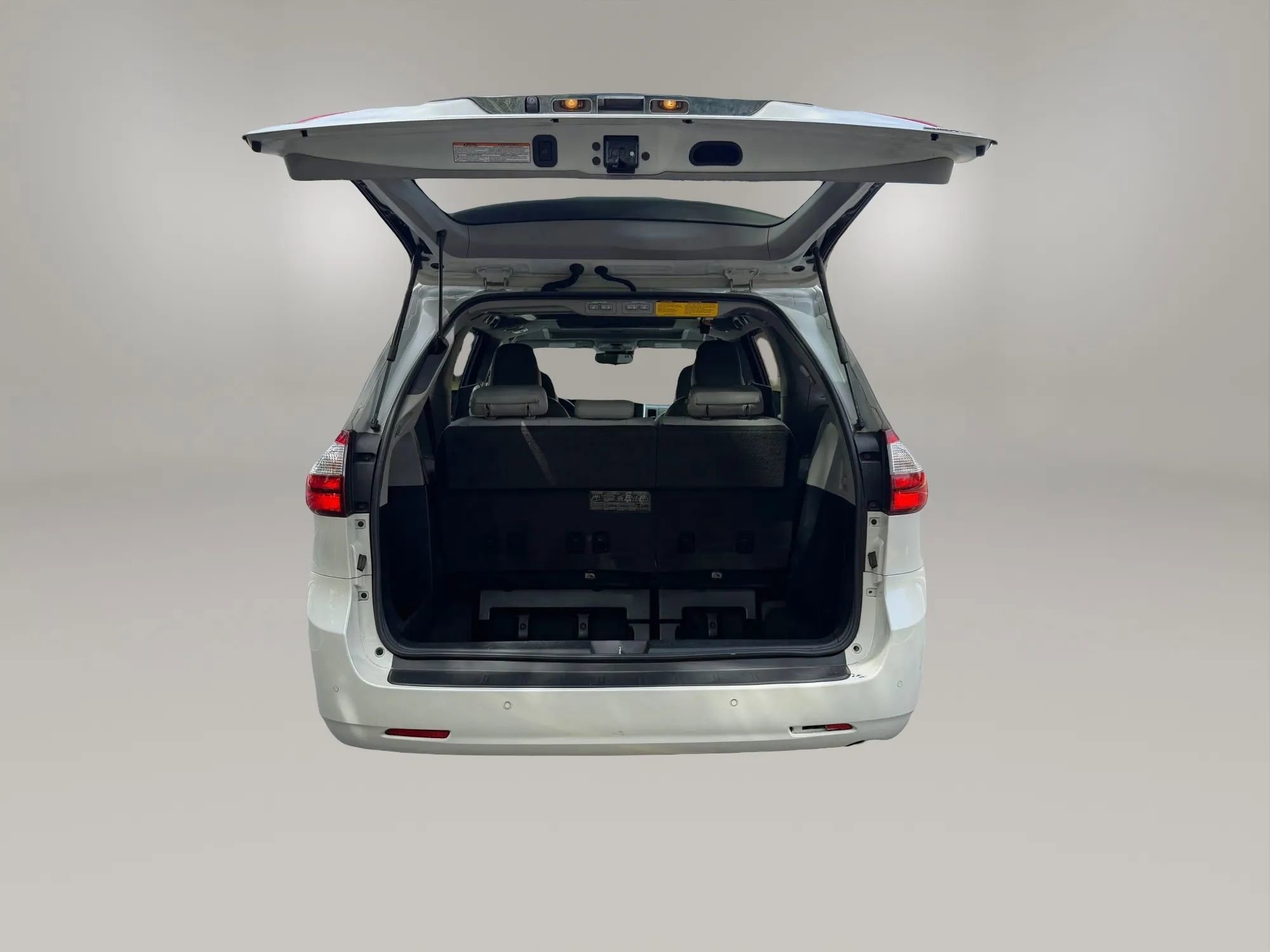 Used 2018 Toyota Sienna Limited Premium image 8