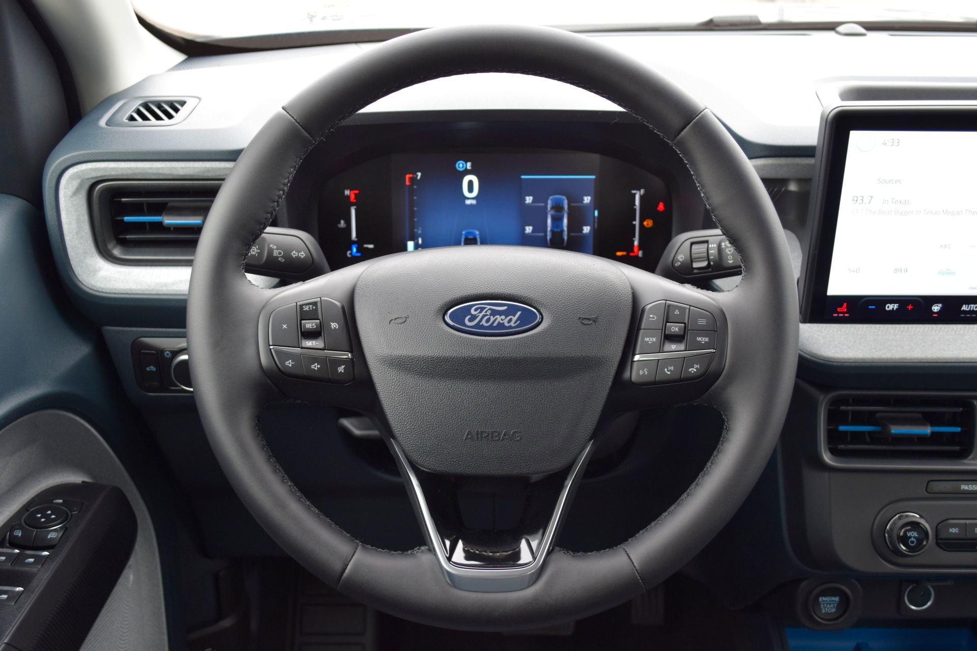 New 2026 Ford Maverick XLT w/ XLT Luxury Package image 8