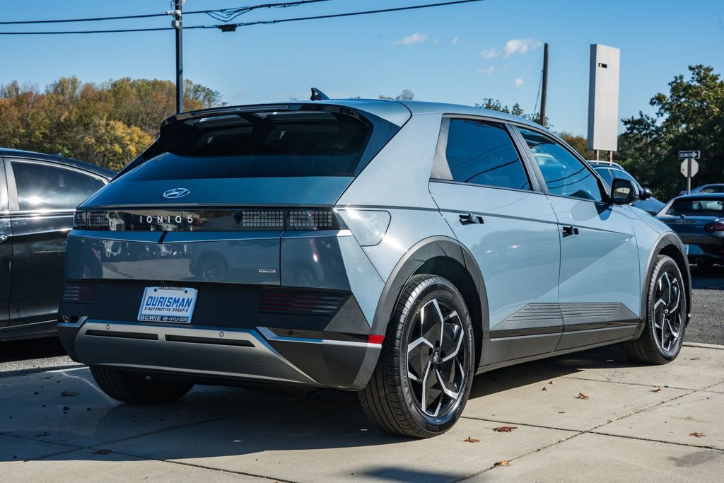 Certified 2024 Hyundai Ioniq 5 SE image 4