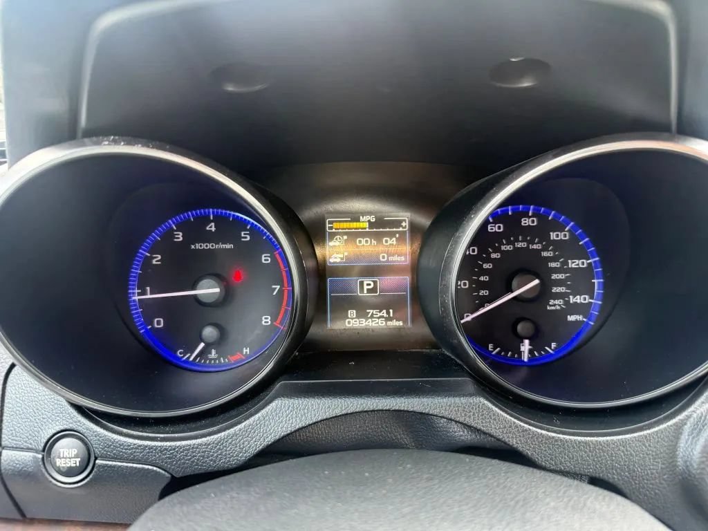 Used 2016 Subaru Outback 2.5i Limited AWD/4WD image 26
