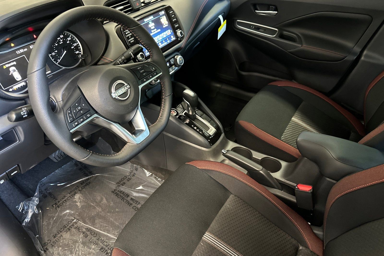 Used 2025 Nissan Versa SR w/ Trunk Package image 38