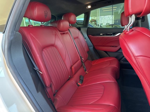 Certified 2022 Maserati Levante GT image 17