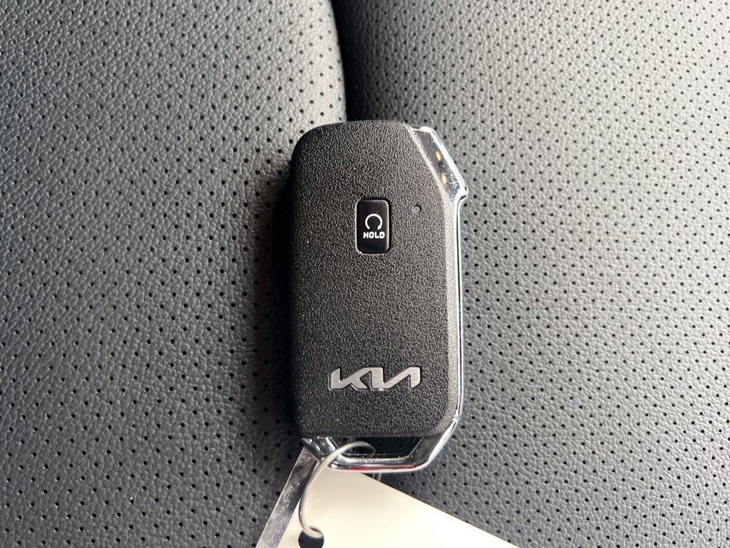 Certified 2023 Kia Sportage EX image 24