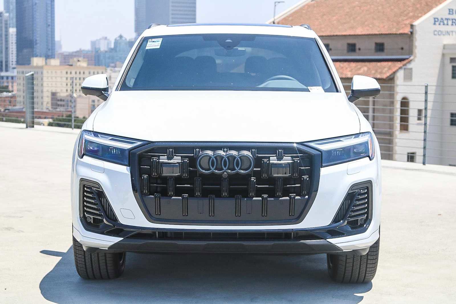 Used 2025 Audi Q7 3.0T Premium Plus image 2