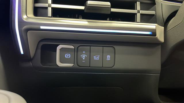 Used 2025 Hyundai Santa Fe Calligraphy AWD/4WD image 34