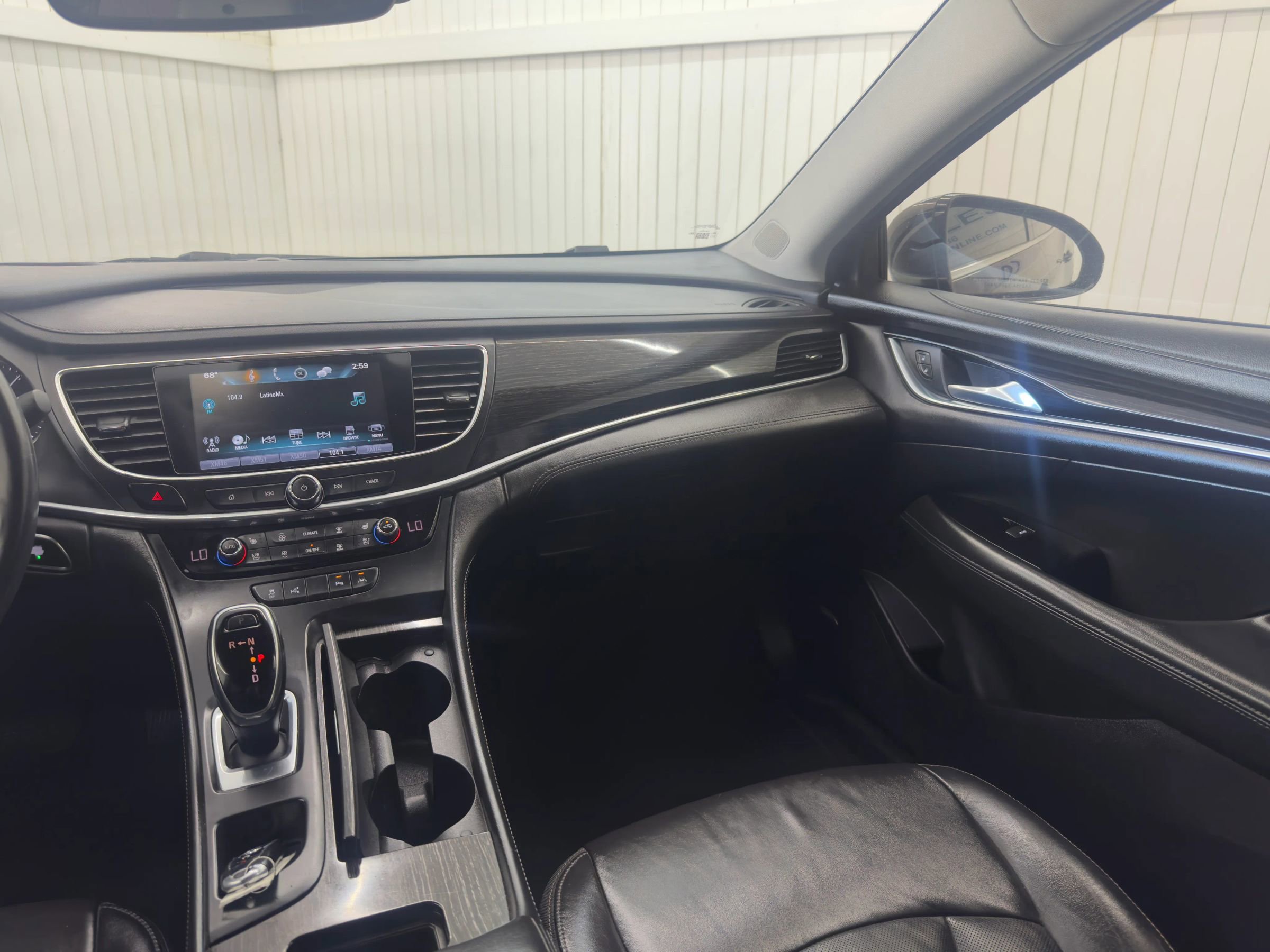 Used 2017 Buick Regal Premium w/ Driver Confidence Package #2 image 16