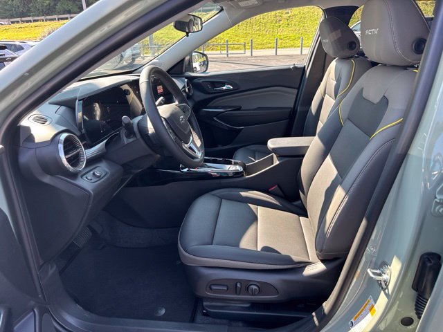 New 2026 Chevrolet Trax ACTIV w/ Driver Confidence Package FWD image 11