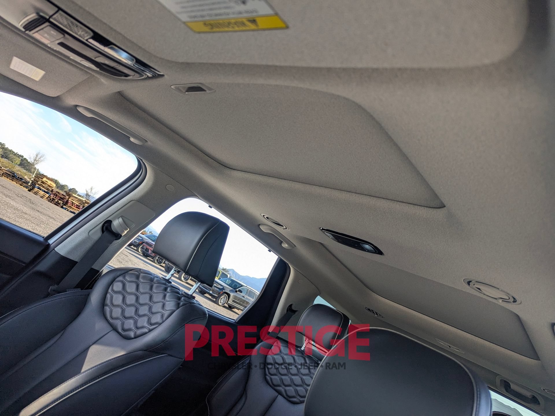 Used 2022 Hyundai Palisade Limited w/ Cargo Package FWD image 29