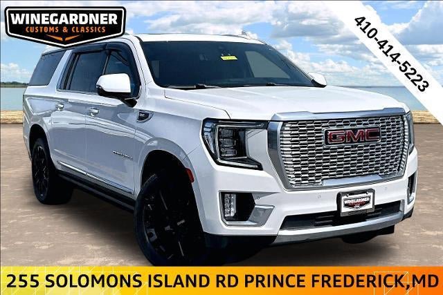 Used 2022 GMC Yukon XL Denali w/ Advanced Technology Package AWD/4WD image 1