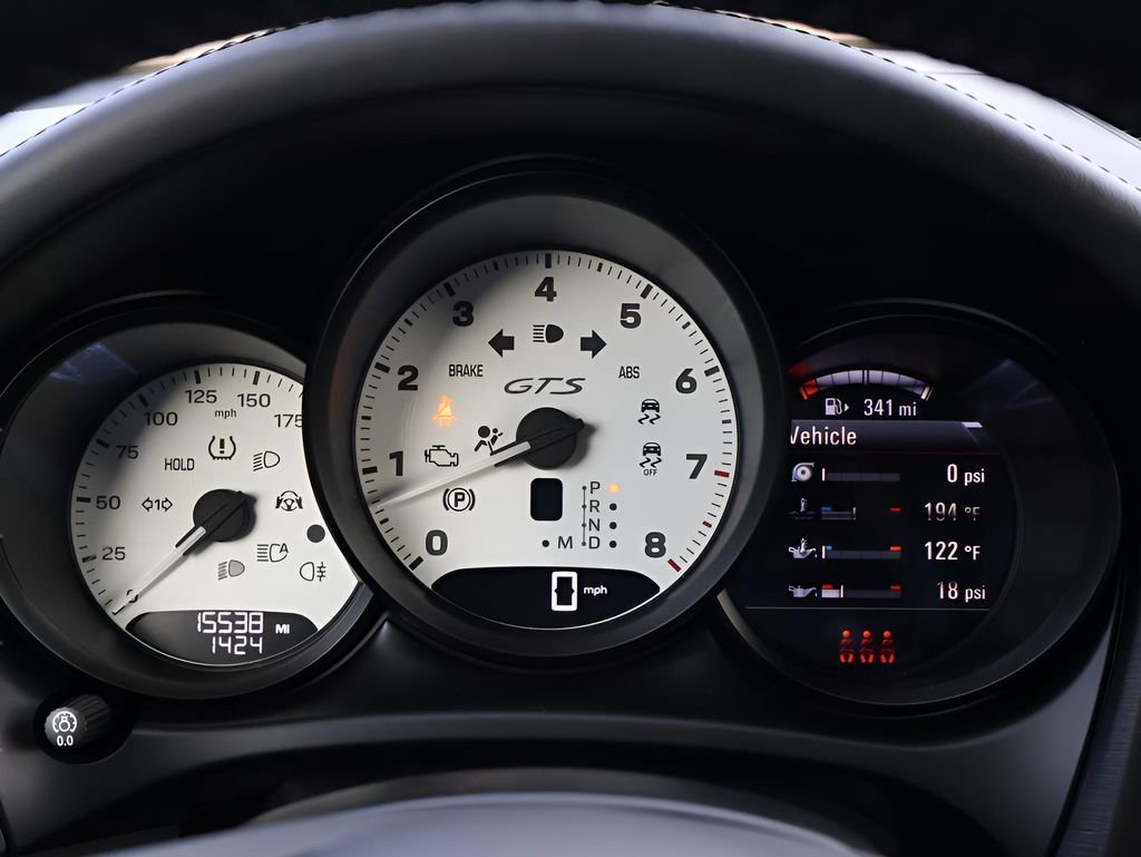 Certified 2024 Porsche Macan GTS image 27