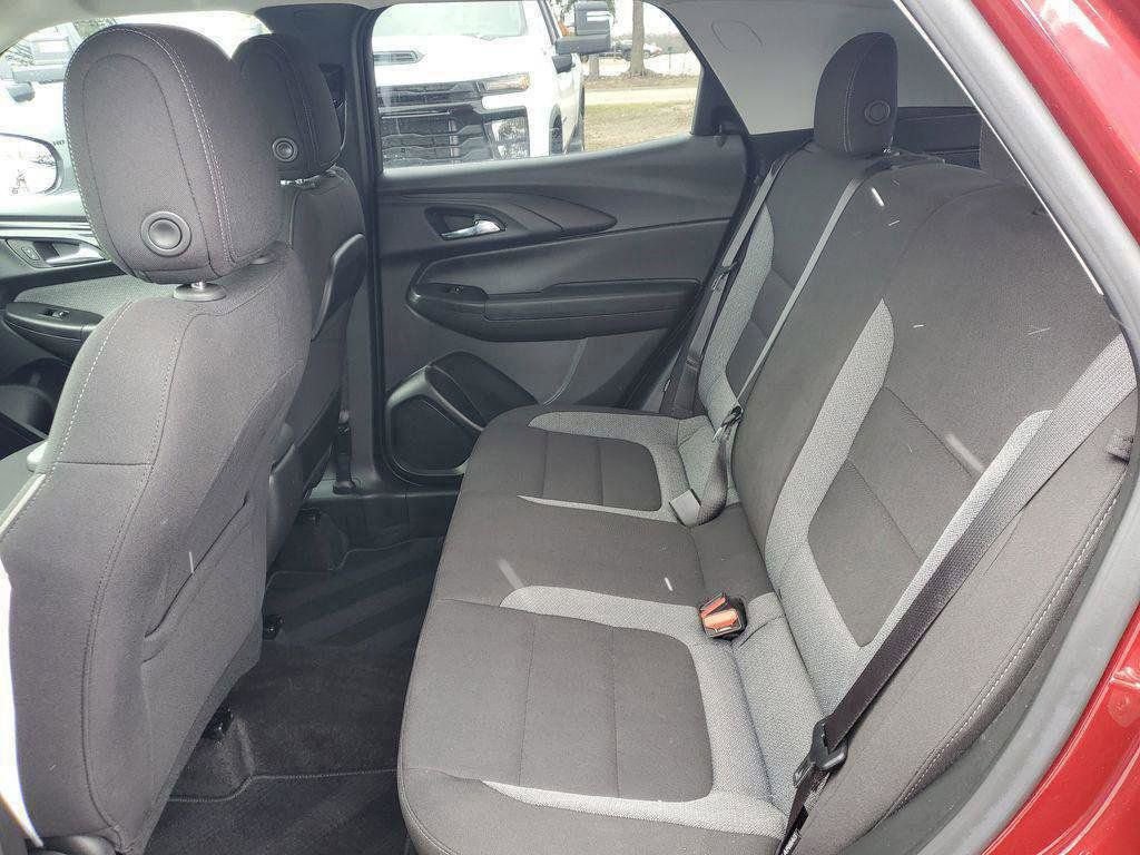 Certified 2024 Chevrolet TrailBlazer LT w/ Driver Confidence Package image 24