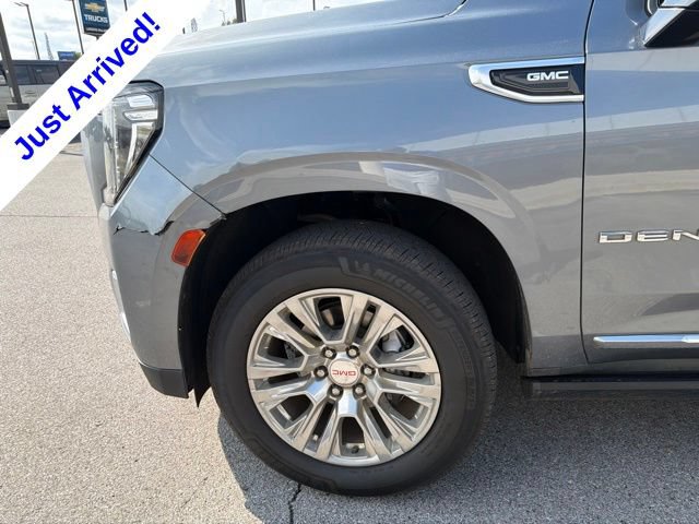 Used 2022 GMC Yukon XL Denali AWD/4WD image 11