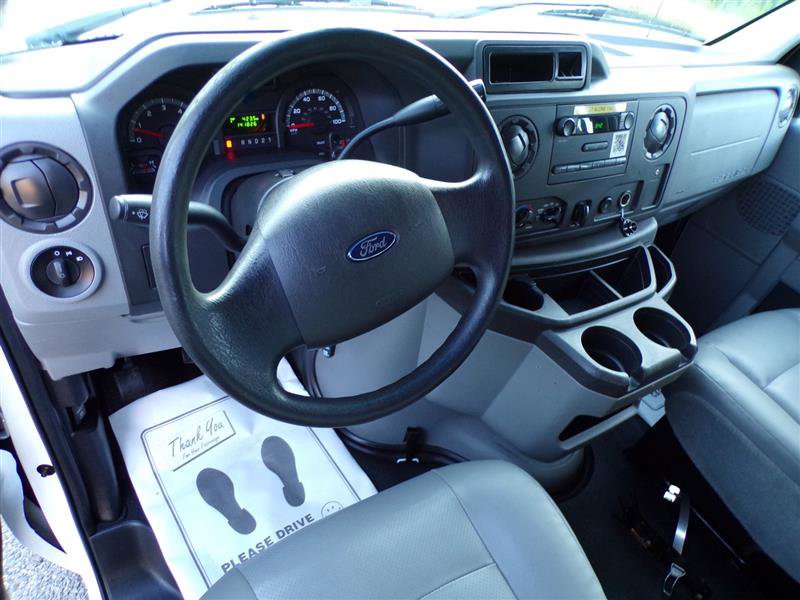 Used 2014 Ford E-250 and Econoline 250 Extended w/ Power Group image 16
