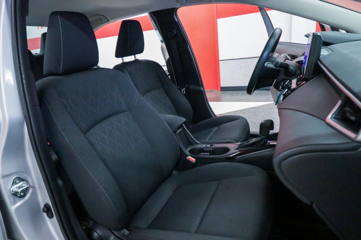 Used 2023 Toyota Corolla LE FWD image 20