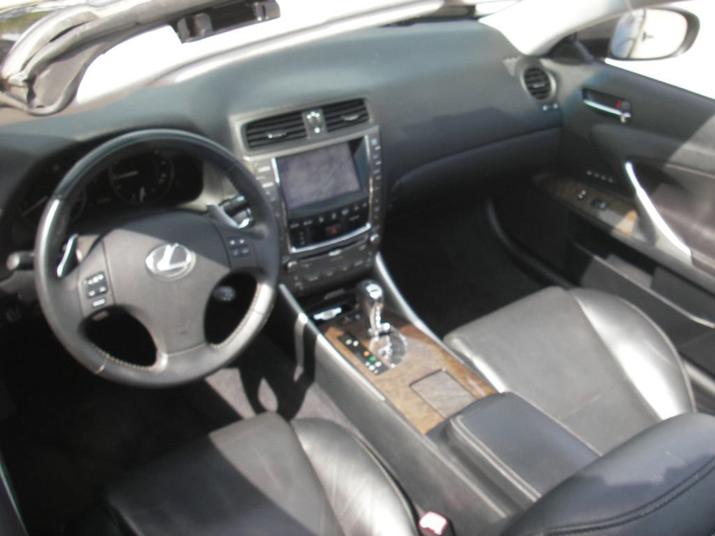 Used 2010 Lexus IS 250C image 24