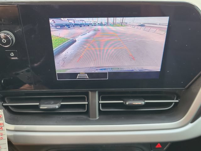 Used 2024 Chevrolet Trax RS FWD image 17