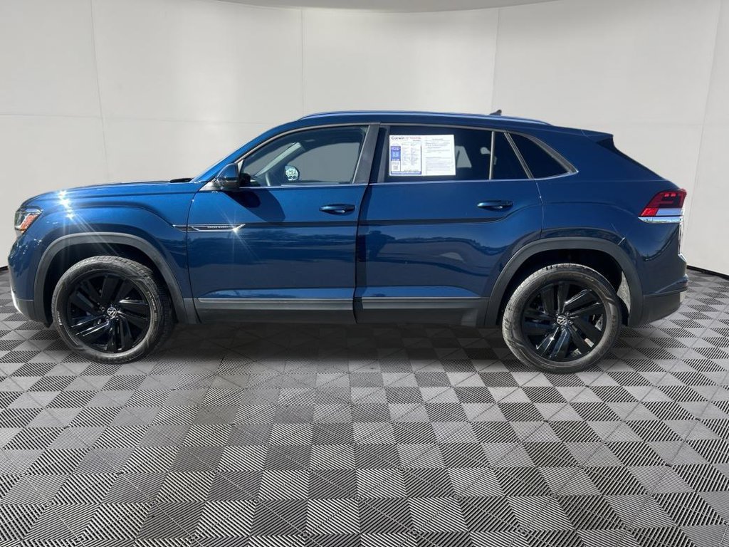 Used 2023 Volkswagen Atlas Cross Sport SE w/ Panoramic Sunroof Package AWD/4WD image 4