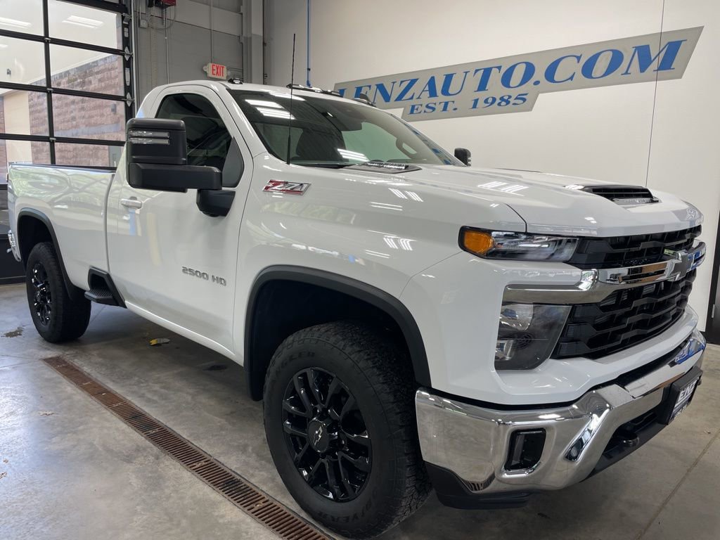 Used 2025 Chevrolet Silverado 2500 LT video 2