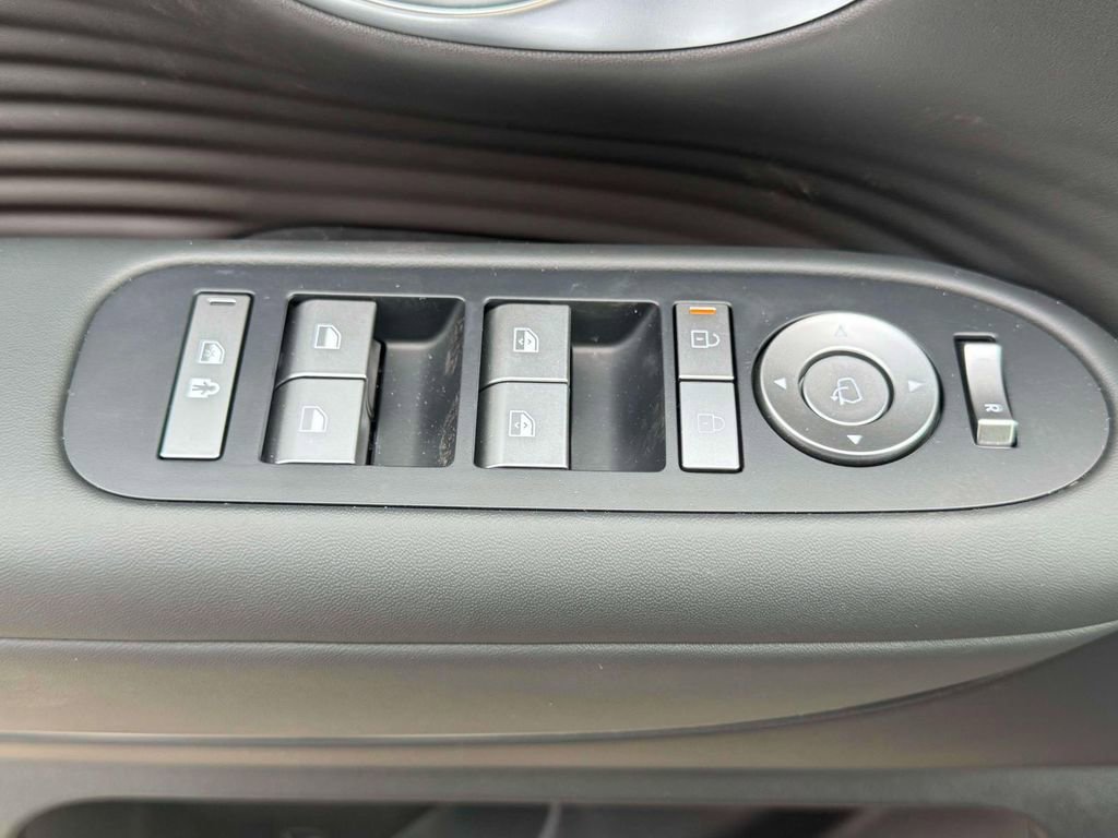 New 2026 Hyundai Ioniq 9 SEL AWD/4WD image 16
