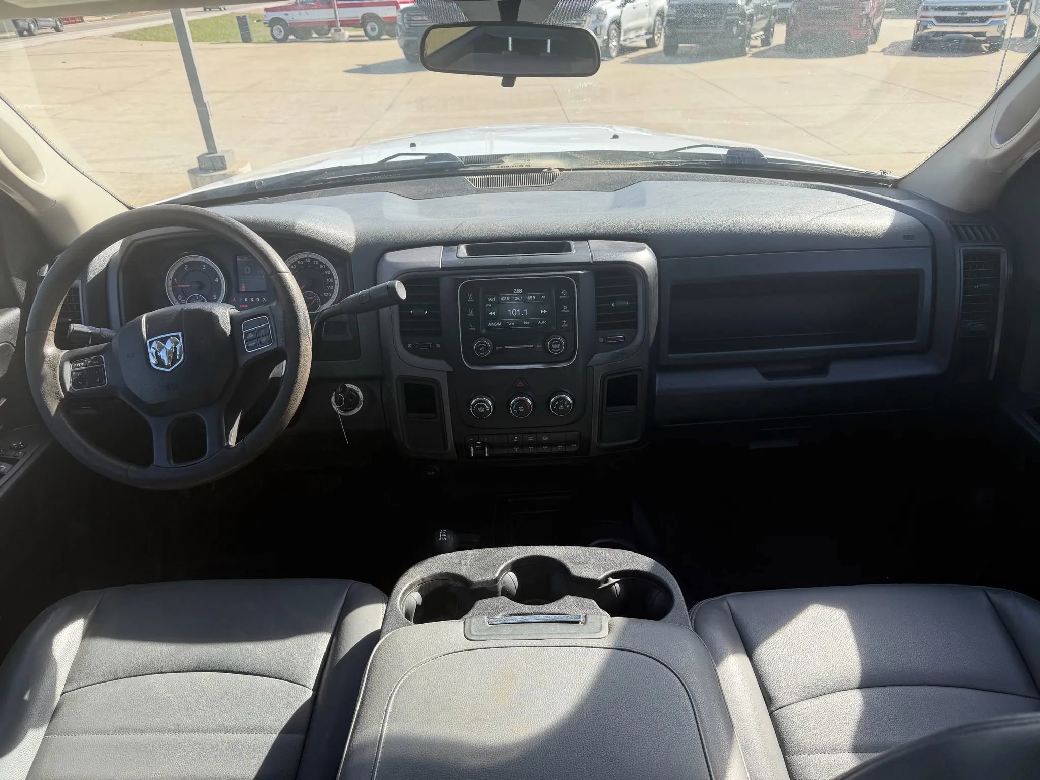 Used 2018 RAM 3500 Tradesman w/ Chrome Appearance Group AWD/4WD image 19