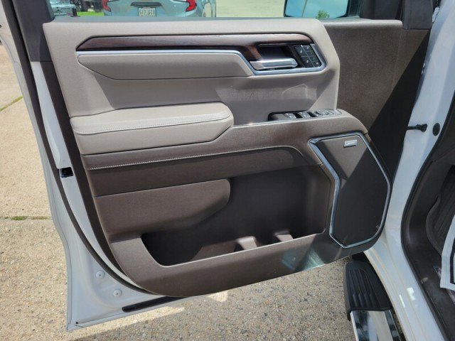 Used 2023 GMC Sierra 1500 SLT w/ SLT Premium Package AWD/4WD image 24