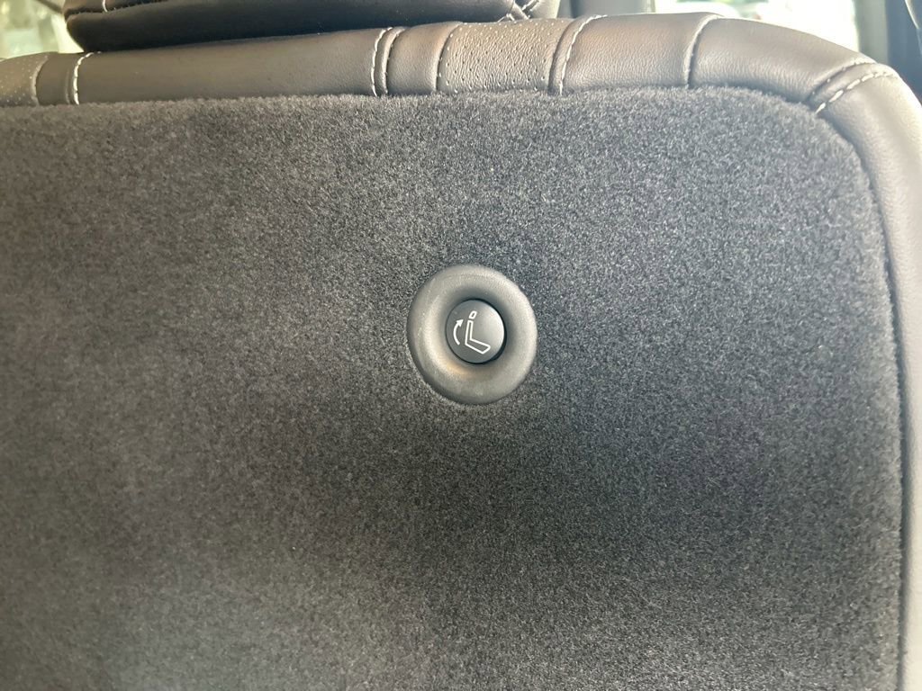 Used 2024 INFINITI QX60 Luxe w/ Performance Audio Package image 29