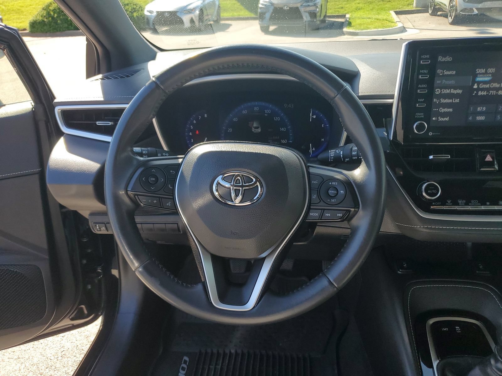 Used 2020 Toyota Corolla XSE FWD image 11