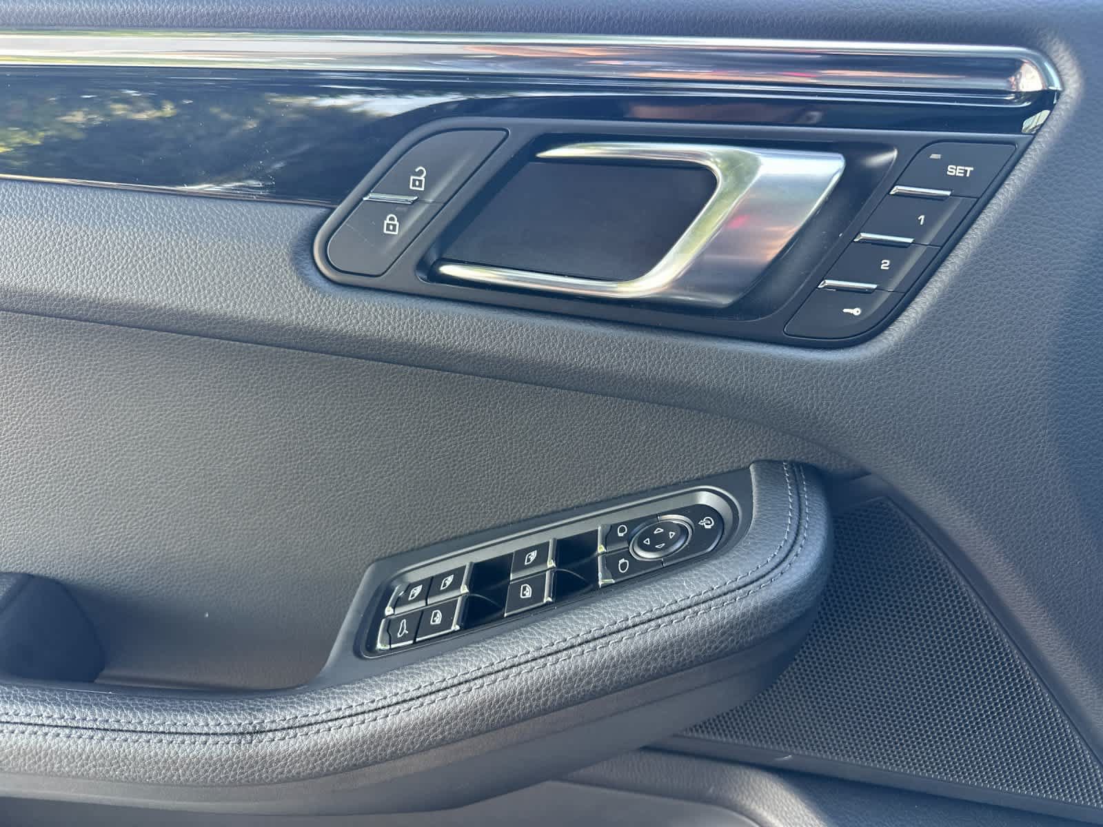 New 2026 Porsche Macan AWD/4WD image 12