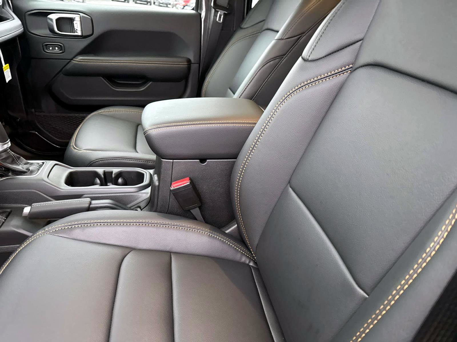 New 2026 Jeep Wrangler Unlimited Sahara image 9