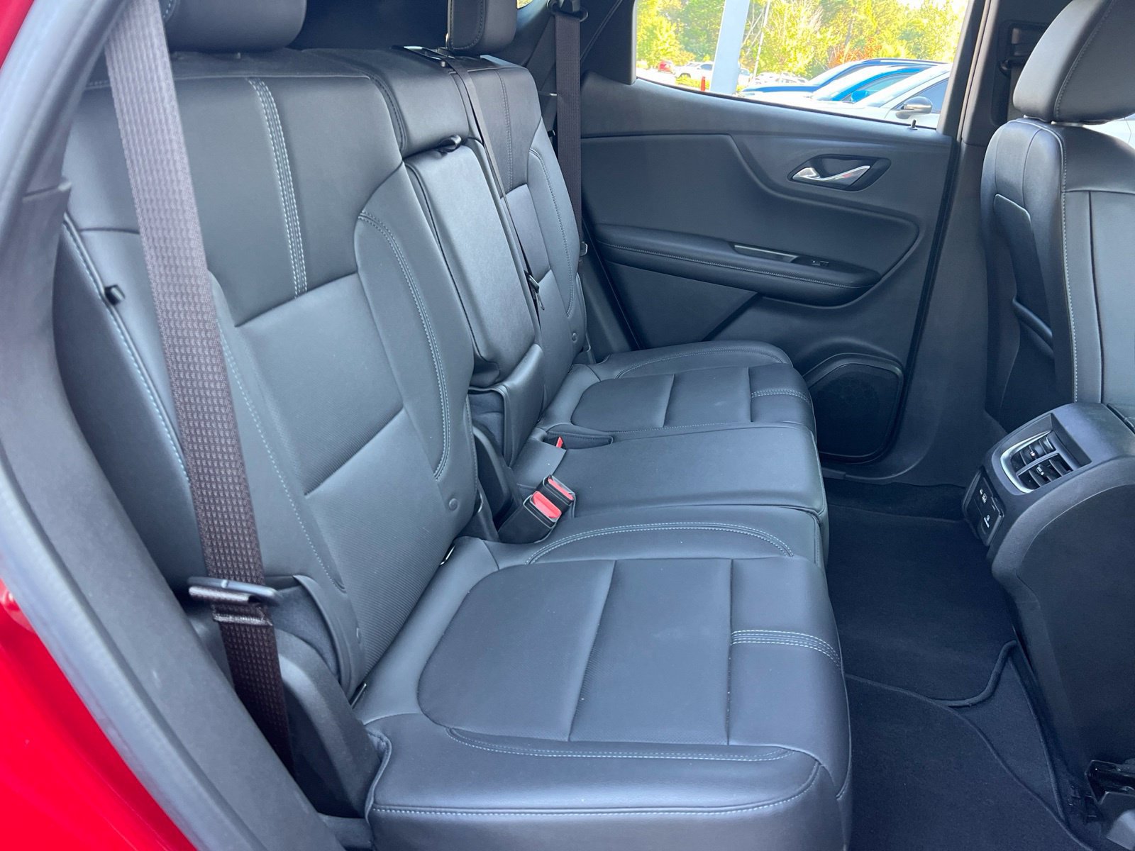 Used 2021 Chevrolet Blazer LT w/ Sound & Technology Package FWD image 34