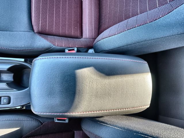 Used 2025 Toyota Corolla SE image 29