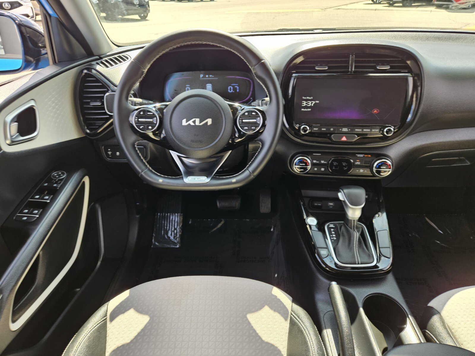 Used 2024 Kia Soul GT-Line FWD image 12