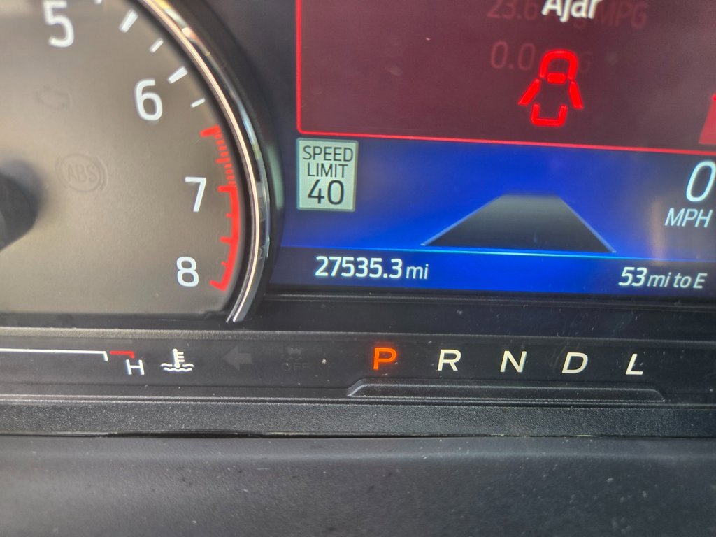 Used 2022 Ford Explorer XLT w/ Equipment Group 202A image 13