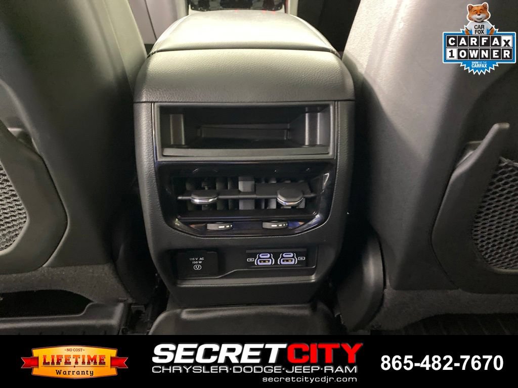 Used 2023 Jeep Grand Cherokee Altitude AWD/4WD image 25