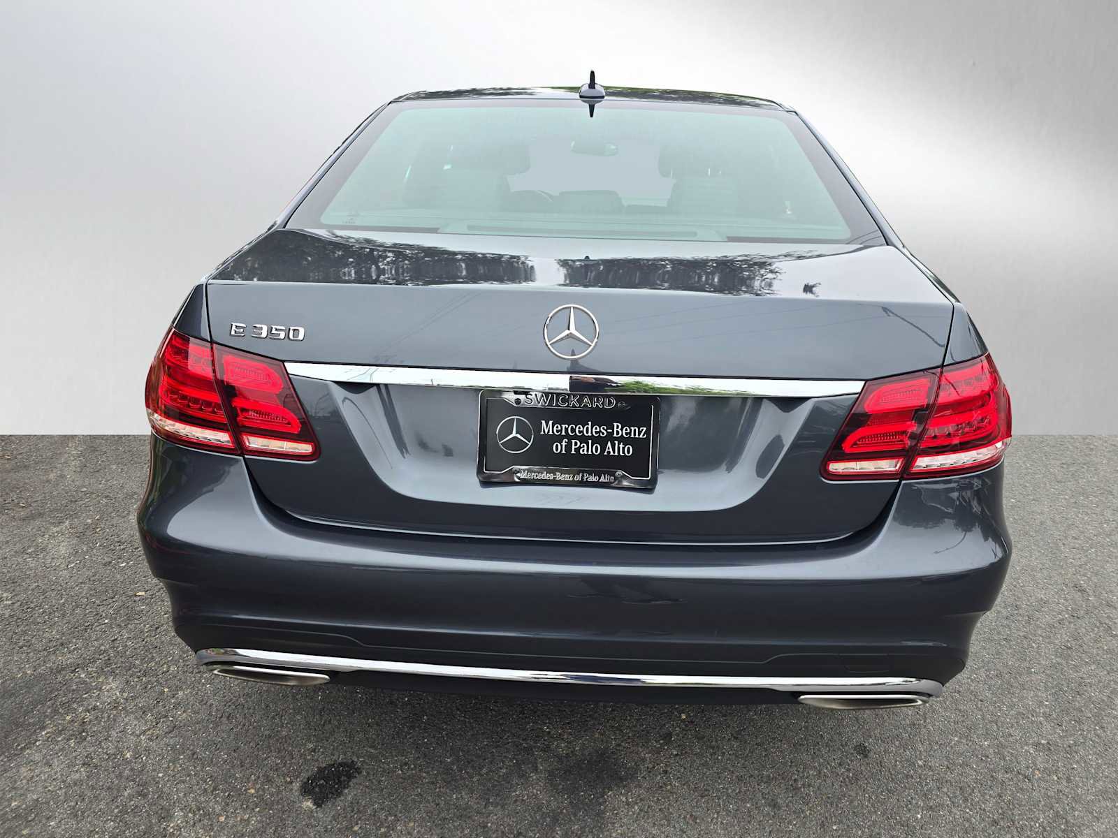 Used 2014 Mercedes-Benz E 350 Sedan image 4