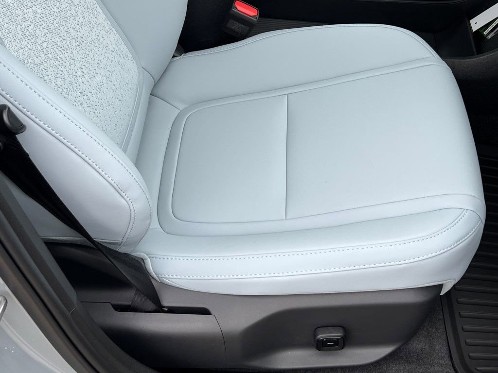 New 2026 Volvo EX30 Ultra w/ Protection Package Premier image 8