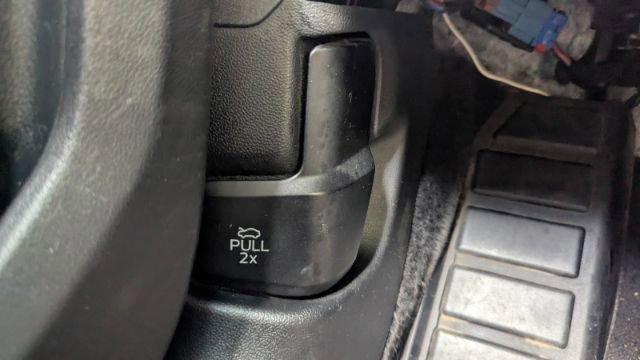 Used 2020 Ford Escape SEL image 32