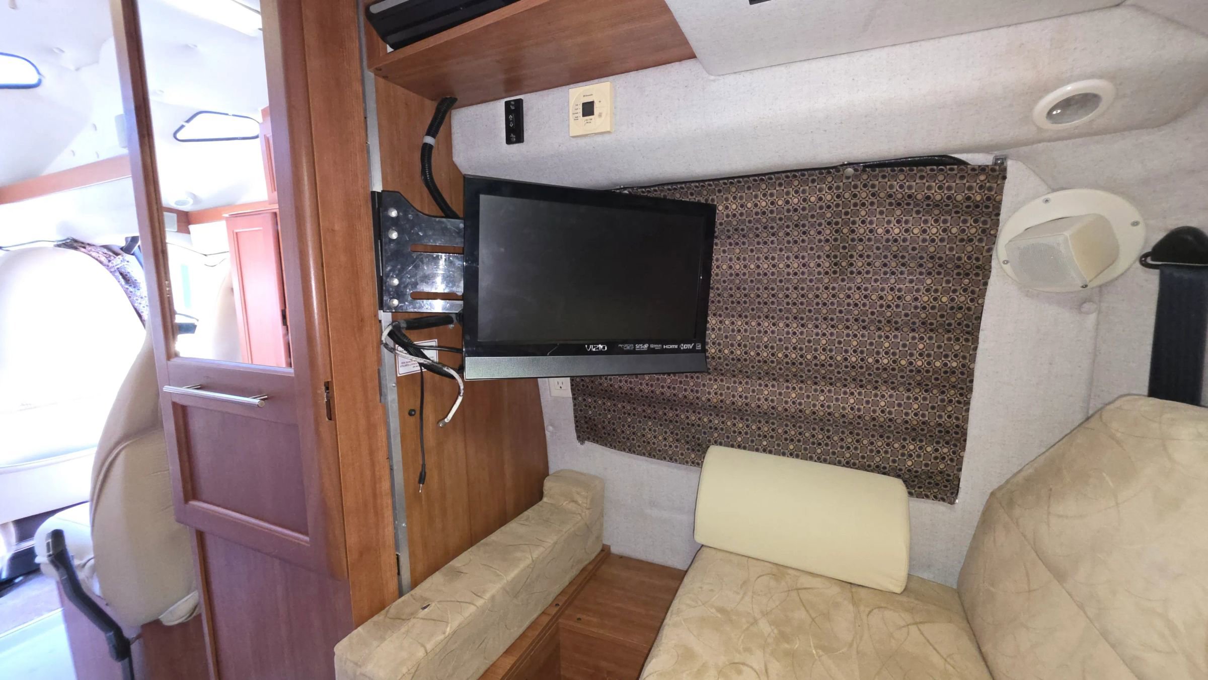 Used 2012 Chevrolet Express 2500 w/ Power Package image 21