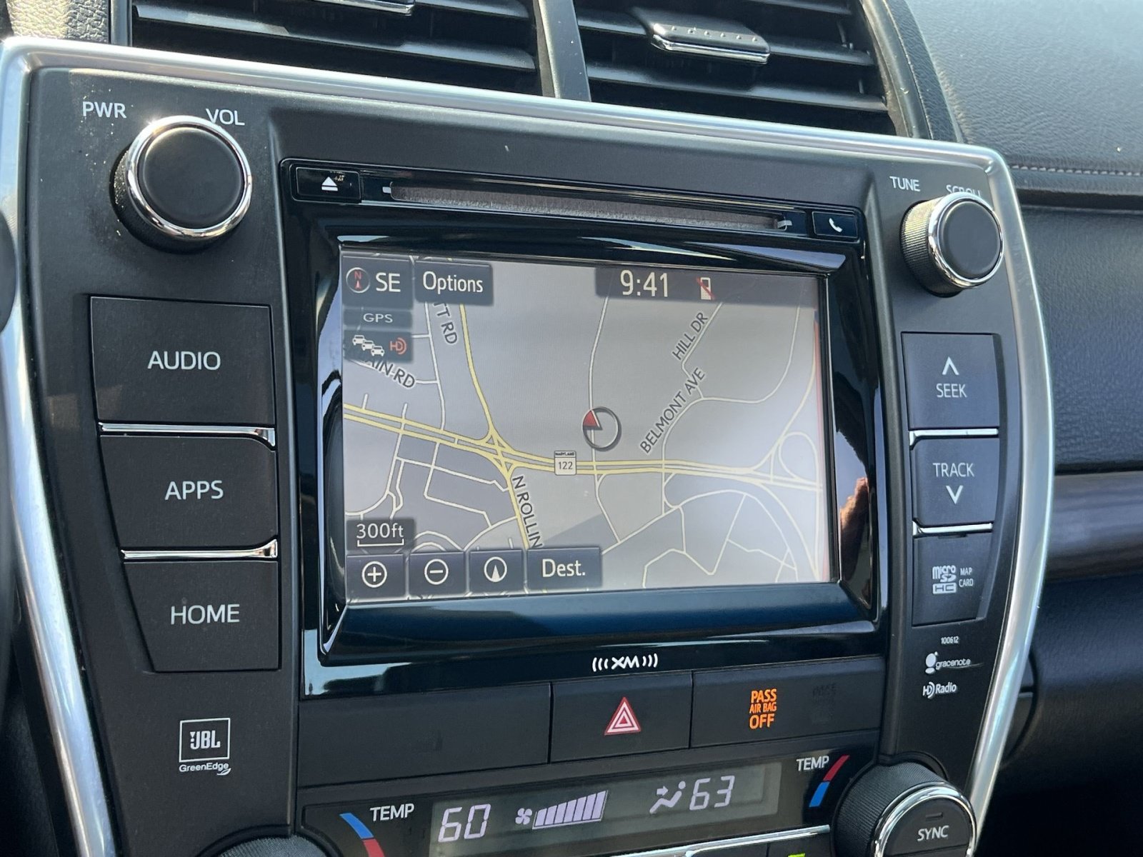 Used 2016 Toyota Camry XLE FWD image 18