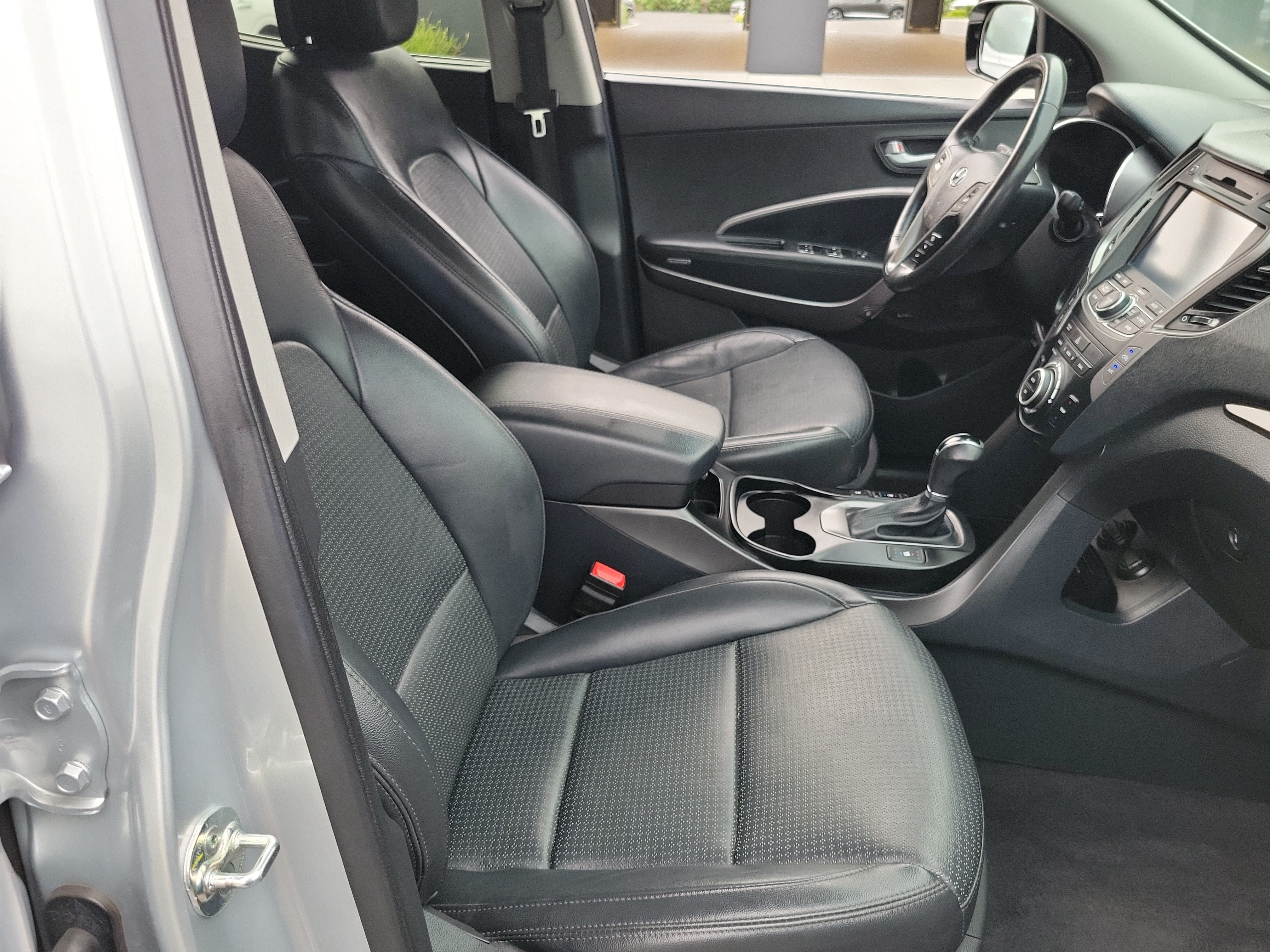 Used 2015 Hyundai Santa Fe Sport 2.0T w/ Option Group 05 FWD image 20