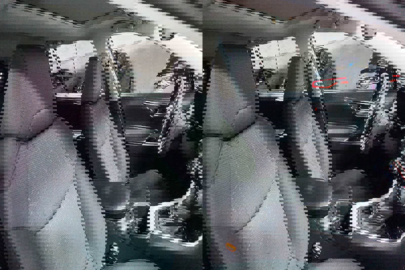 Certified 2025 Toyota RAV4 XLE w/ Convenience Package image 19