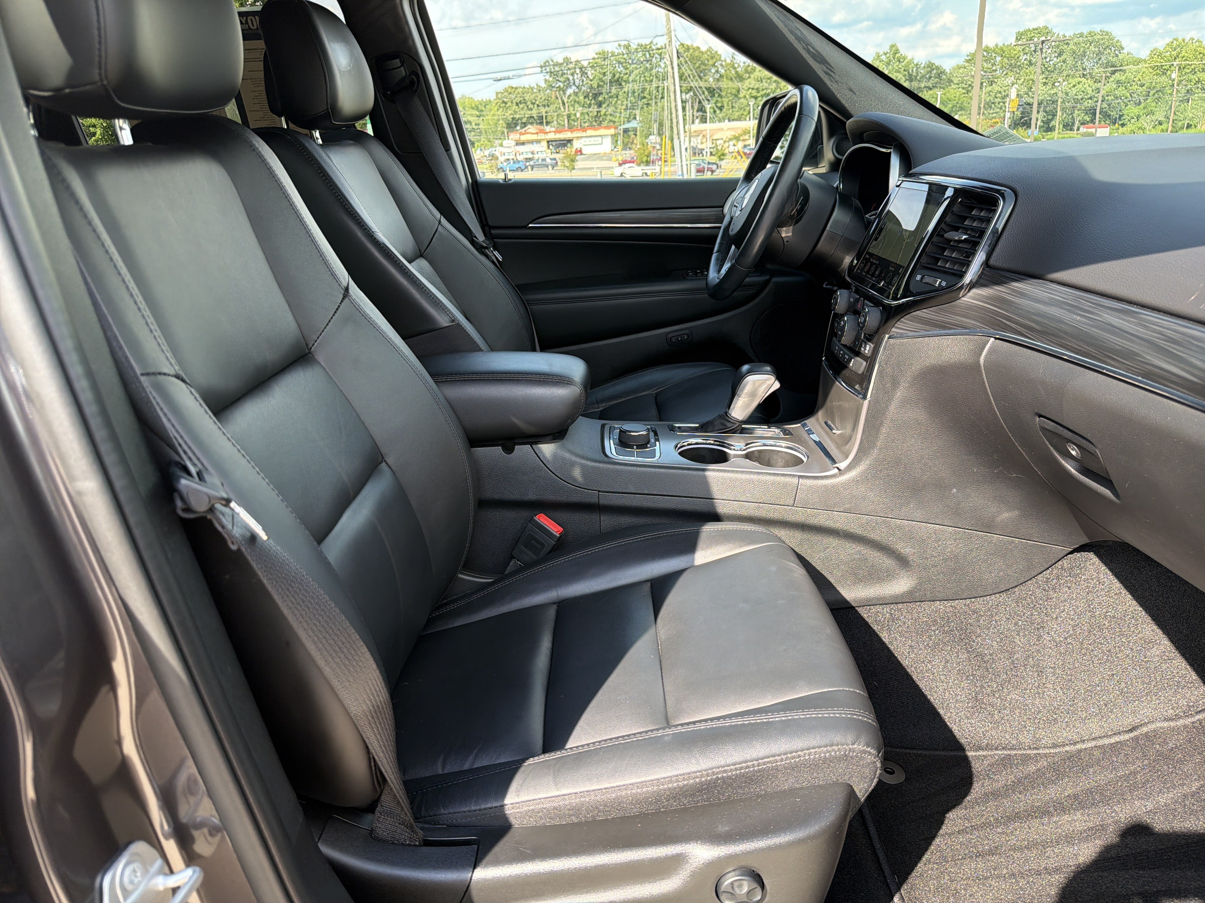 Used 2021 Jeep Grand Cherokee Limited AWD/4WD image 33