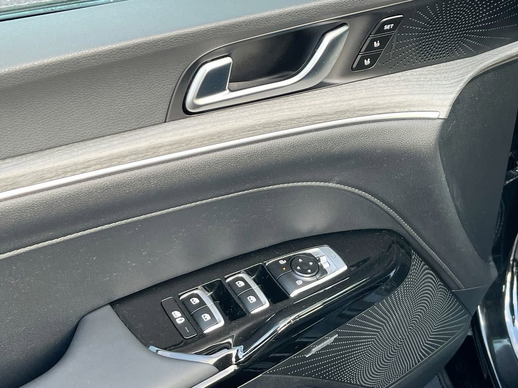 Used 2025 Kia K5 EX image 12