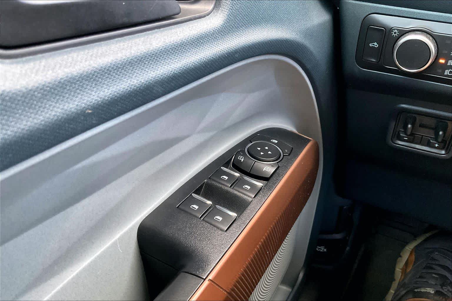 Used 2022 Ford Maverick Lariat w/ Lariat Luxury Package AWD/4WD image 34