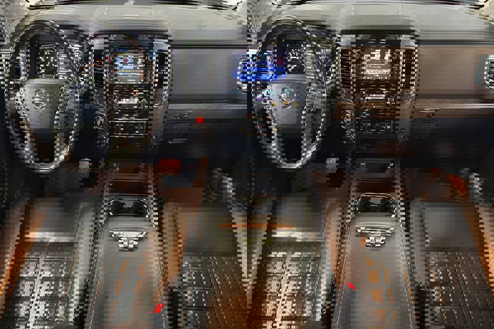 Used 2019 Nissan Titan Platinum Reserve w/ Platinum Utility Package image 4